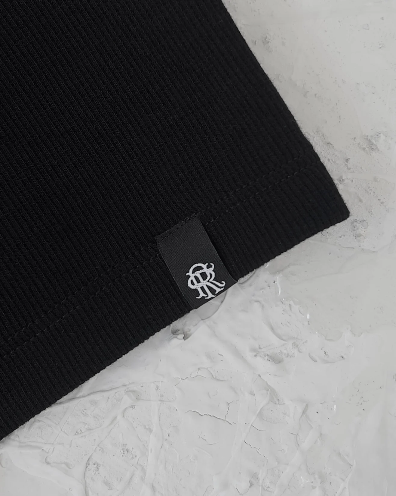 Reaven Black Serafino Slim T-Shirt - Image 6