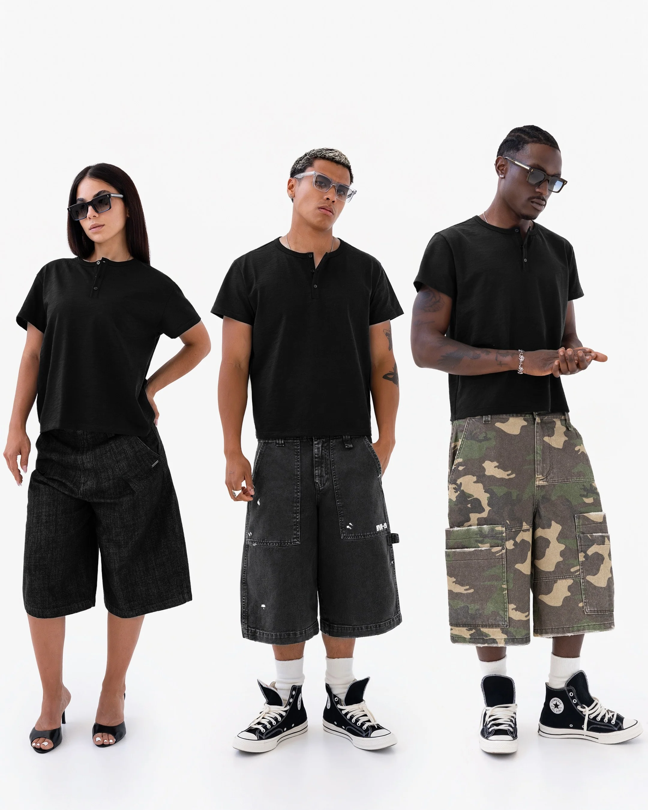 Reaven Black Serafino T-Shirt - Image 4